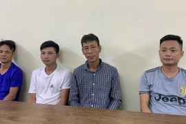 [Tin nhanh sáng 7-5-2021] Nhóm người nhập cảnh trái phép ẩn mình trong cốp ôtô