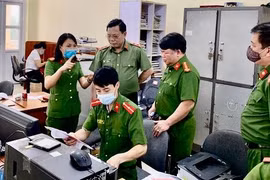 Giám đốc CATP Hà Nội kiểm tra công tác cấp CCCD gắn chip tại huyện Thạch Thất: Tháo gỡ từng khó khăn, vướng mắc