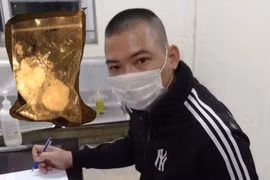 [CLIP] Trên đường mua ma túy về sử dụng bị Cảnh sát cơ động phát hiện