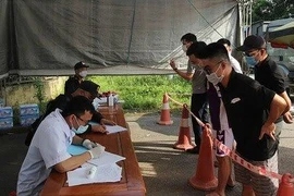 [Tin nhanh tối 4-5-2021] Giám đốc Trung tâm Y tế Yên Bái bị cảnh cáo