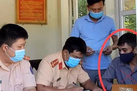 Cảnh sát giao thông bắt giữ đối tượng tàng trữ trái phép chất ma túy