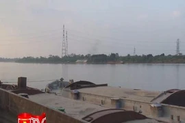 Đấu tranh quyết liệt với "cát tặc"