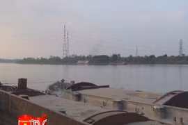 Đấu tranh quyết liệt với "cát tặc"