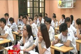 Nở rộ các trung tâm luyện thi trắc nghiệm