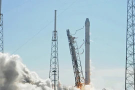 Tàu SpaceX Dragon nổ tung sau 3 phút rời bệ phóng