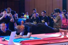 Lính đặc nhiệm Trung Quốc lập kỷ lục "plank" suốt 8 giờ