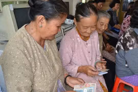 Trong khi chờ hưởng lương hưu mà bị chết, chế độ thế nào?