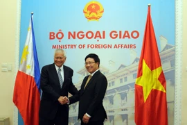 Ngoại trưởng Philippines: "Trung Quốc làm cho tình hình Biển Đông xấu đi từng ngày"