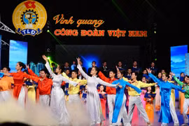 Vinh quang Công đoàn Việt Nam