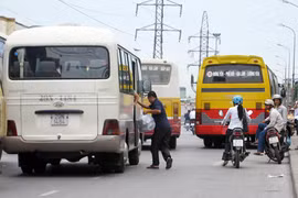 Chiêu trò lách luật của xe khách