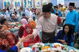 Hậu trường đám cưới “khủng” 130.000 thực khách ở Malaysia: Điều tra ra manh mối