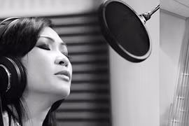 Ca sĩ Phương Thanh: Thi hát trượt chỉ vì…mê đá bóng