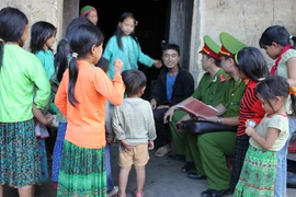 Hiệu quả những mô hình “vượt núi, lội sông” 