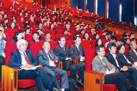 Sự phi lý của Trung Quốc trên Biển Đông 