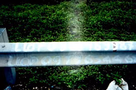 Kiên quyết dẹp nạn quảng cáo bôi bẩn đường phố Thủ đô 