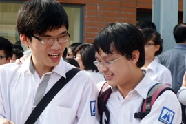 Nên có bộ sách chính thống