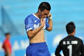 Phải chấp nhận “hạ giá” 