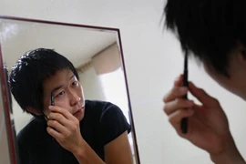 Cơn sốt làm đẹp của đàn ông Hàn Quốc 