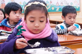 An toàn thực phẩm trong trường học phải đặt lên hàng đầu 