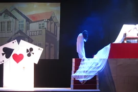 “Đường đua trong bóng tối” 