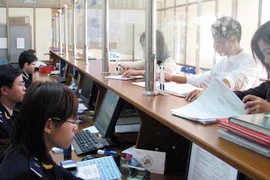 “Làm khó” doanh nghiệp 