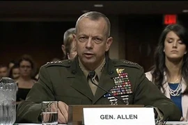 Thêm tướng Mỹ dính líu bê bối tình ái của cựu Giám đốc CIA 