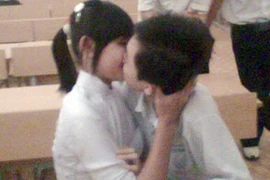 Nỗi sợ các em… lớn sớm: Báo động… hơi muộn