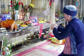 Đi tù vì bị cúng “bùa chài” 