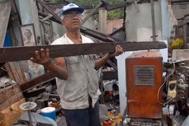 Siêu bão Sandy đổ bộ vào nước Mỹ 