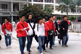 ĐH Bách khoa Hà Nội: Dồn các “thầy già” vào thế khó? 