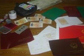 Phá đường dây sản xuất giấy tờ giả quy mô lớn