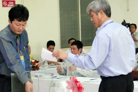 Đất đấu giá “chìm” theo thị trường 