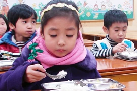 An toàn thực phẩm trong trường học phải đặt lên hàng đầu 