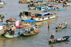 Chợ nổi Cái Răng 