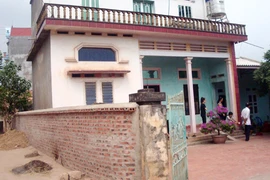 Khóc dở vì vỏ bọc hôn nhân ngoại - Lại thêm những đứa trẻ “không cha” 