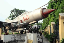 Giữ yên bầu trời Tổ quốc