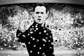 Người tàng hình nhìn xuyên cả… bê tông