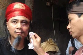 Phim Tết 2013 - Cười là chính