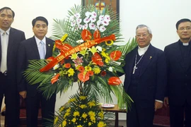 Lãnh đạo CATP chúc mừng cộng đồng giáo dân 