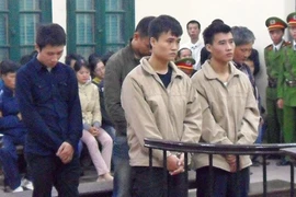 Màn tráo con tránh tội không thành