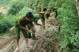 Khắc phục khó khăn trong hoạt động Đoàn 