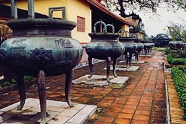 Khẳng định chủ quyền biển đảo trên Cửu đỉnh 