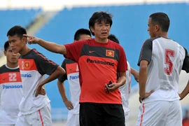 Không nhìn vào hào quang quá khứ 