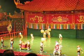 Du lịch Hà Nội: Vẫn quẩn quanh... rối nước 