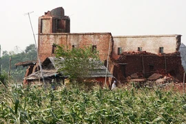 “Quan” xã “đỡ lưng”, lò gạch vô tư hoạt động