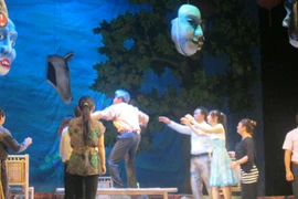 Cải lương Bắc giành giải Vàng 