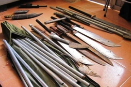 Triệt xóa ổ nhóm côn đồ thu tiền bảo kê trên sông Luộc