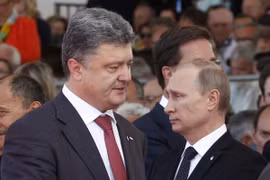 Ukraine tố cáo bị Nga "ăn cướp" 2 giàn khoan dầu ở Crimea