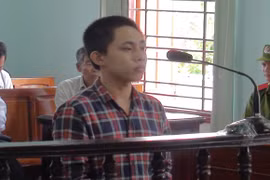 Đối tượng nghiện ma túy đánh gục tài xế, cướp taxi