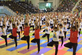 Ngày Quốc tế yoga tại Hà Nội